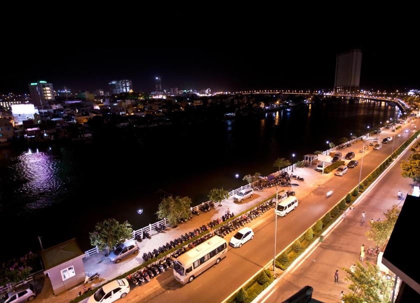 Suite Gia đình Nhìn ra Núi Suite Gia đình Nhìn ra Núi