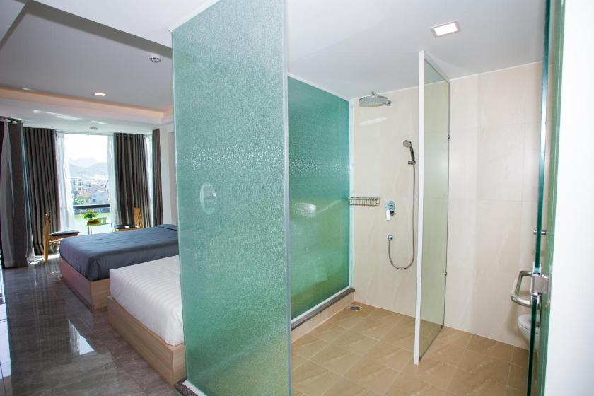 Phòng Deluxe 2 Giường Đơn Nhìn Ra Quang Cảnh Dòng Sông và Núi Non Phòng Deluxe 2 Giường Đơn Nhìn Ra Quang Cảnh Dòng Sông và Núi Non