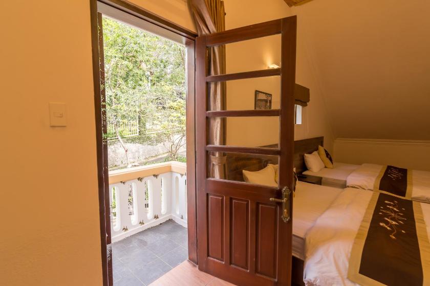 Phòng Deluxe 4 Người Phòng Deluxe 4 Người