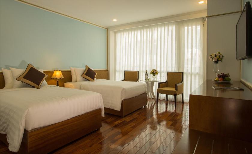 Phòng Premium Deluxe Giường Đôi  Phòng Premium Deluxe Giường Đôi