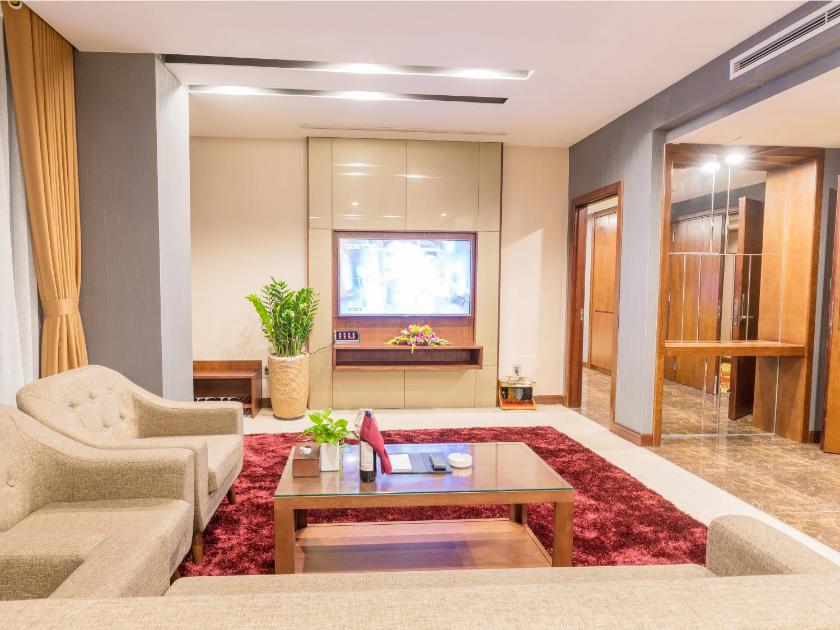 Suite Có Giường Cỡ King Và Bồn Tắm Spa