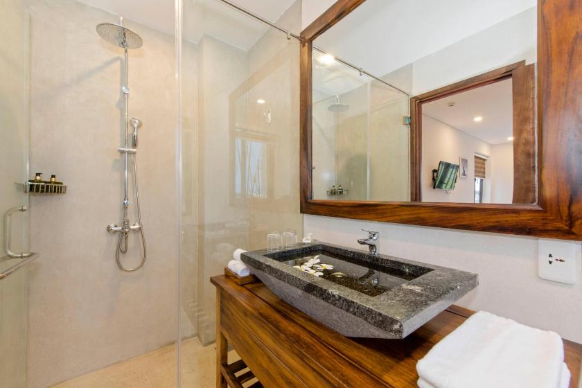 Phòng Deluxe Có Giường Cỡ Queen Phòng Deluxe Có Giường Cỡ Queen