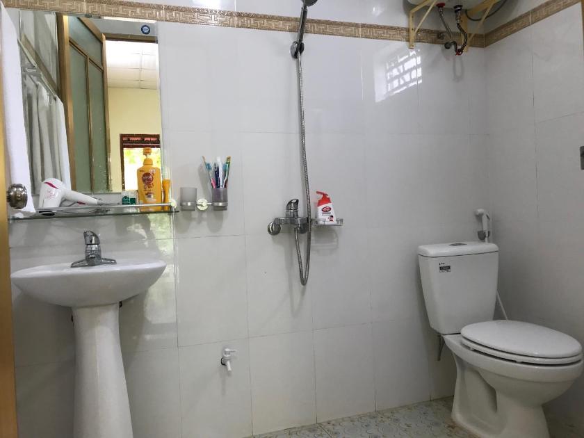 Phòng 3 Người Nhìn Ra Núi