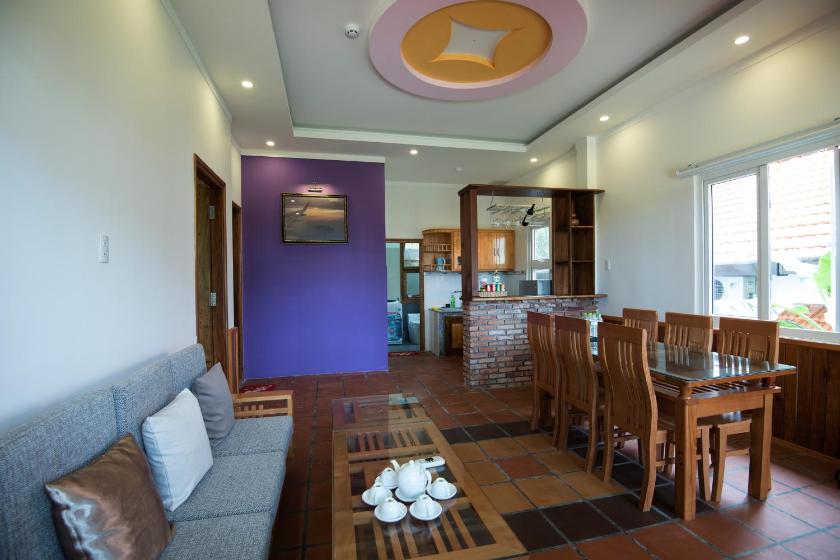 Căn Hộ Nhìn Ra Vườn