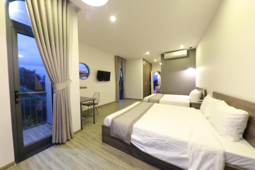 Suite Gia Đình Có Ban Công