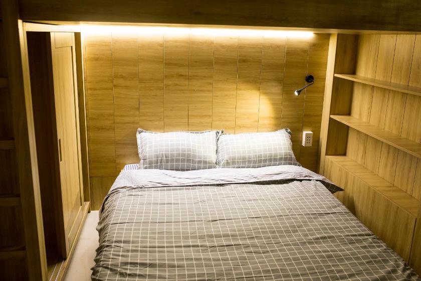 Phòng Ngủ Tập Thể 6 Giường Cho Cả Nam Và Nữ