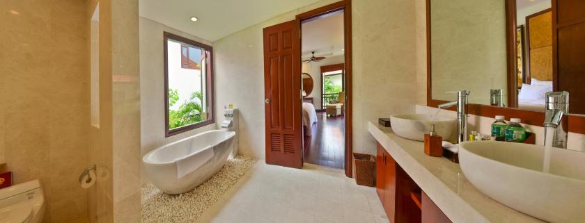 Biệt Thự Hồ Bơi 2 Phòng Ngủ Không Kèm Bữa Sáng