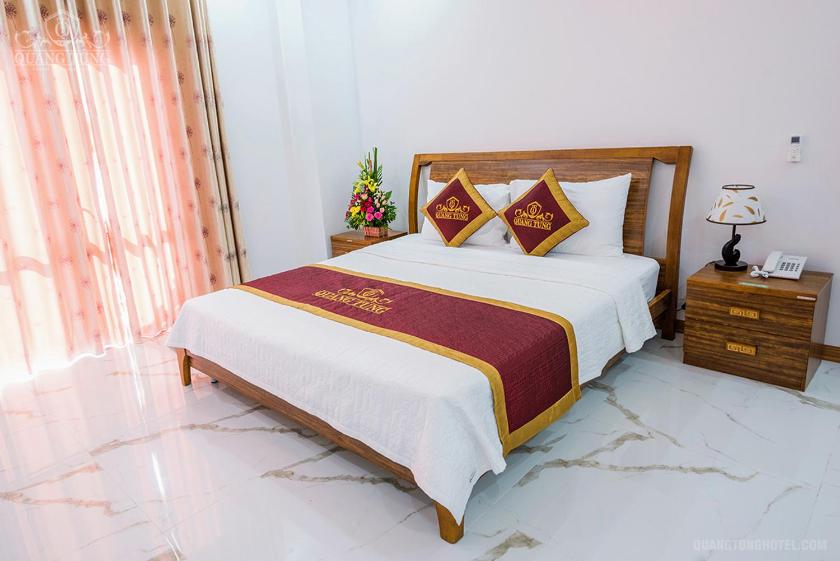 Phòng Giường Đôi Nhìn Ra Núi Phòng Giường Đôi Nhìn Ra Núi