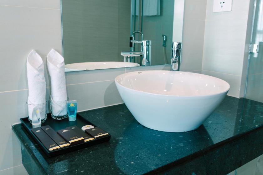 Phòng Deluxe Giường Đôi Nhìn Ra Biển Phòng Deluxe Giường Đôi Nhìn Ra Biển