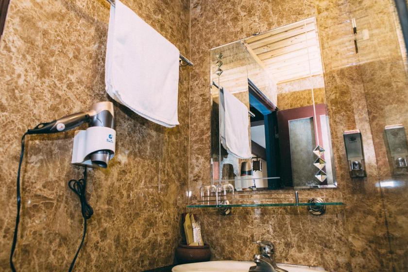 Phòng Deluxe cho 3 Người Phòng Deluxe cho 3 Người