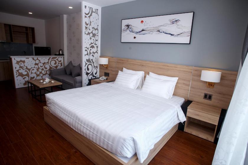 Phòng Có Giường Cỡ King Với Ban Công Phòng Có Giường Cỡ King Với Ban Công