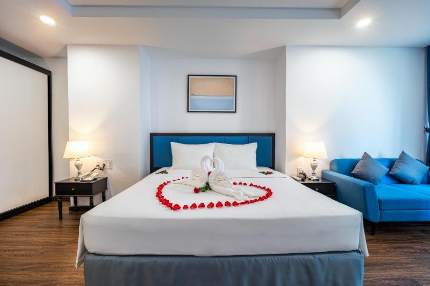 Phòng Deluxe Giường Đôi/2 Giường Đơn Nhìn Ra Thành Phố