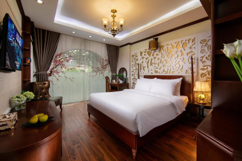 Suite Nhìn Ra Thành Phố