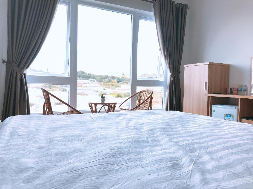 Phòng Giường Đôi Nhìn Ra Núi Phòng Giường Đôi Nhìn Ra Núi