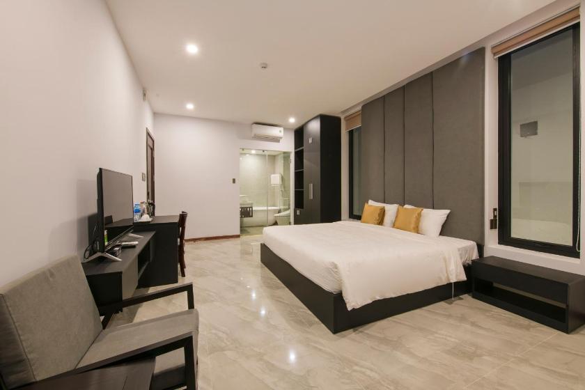 Phòng Deluxe Giường Đôi Có Ban Công Phòng Deluxe Giường Đôi Có Ban Công