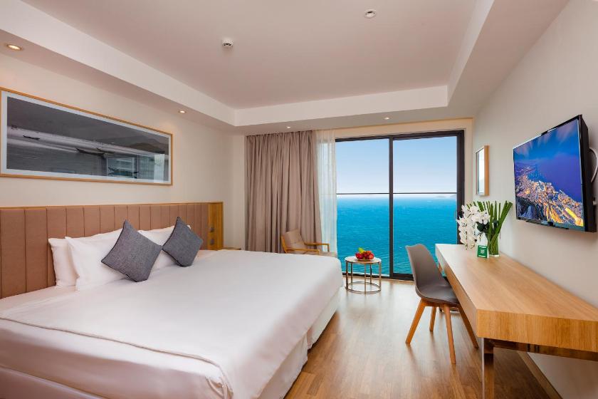 Phòng Premium Giường Đôi có Tầm nhìn ra Biển và Ban công