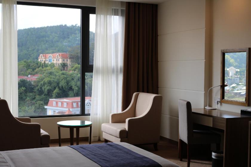 Phòng Deluxe Có Giường Cỡ King