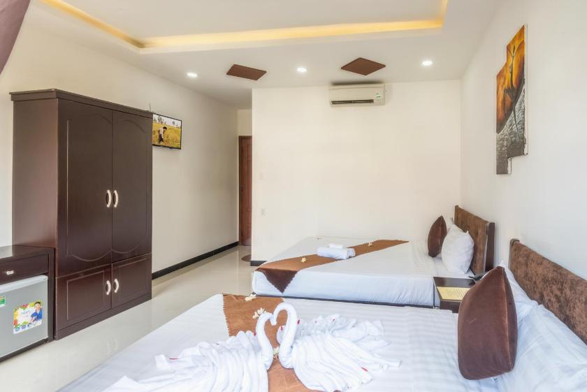 Phòng Deluxe Giường Đôi Có Ban Công Phòng Deluxe Giường Đôi Có Ban Công