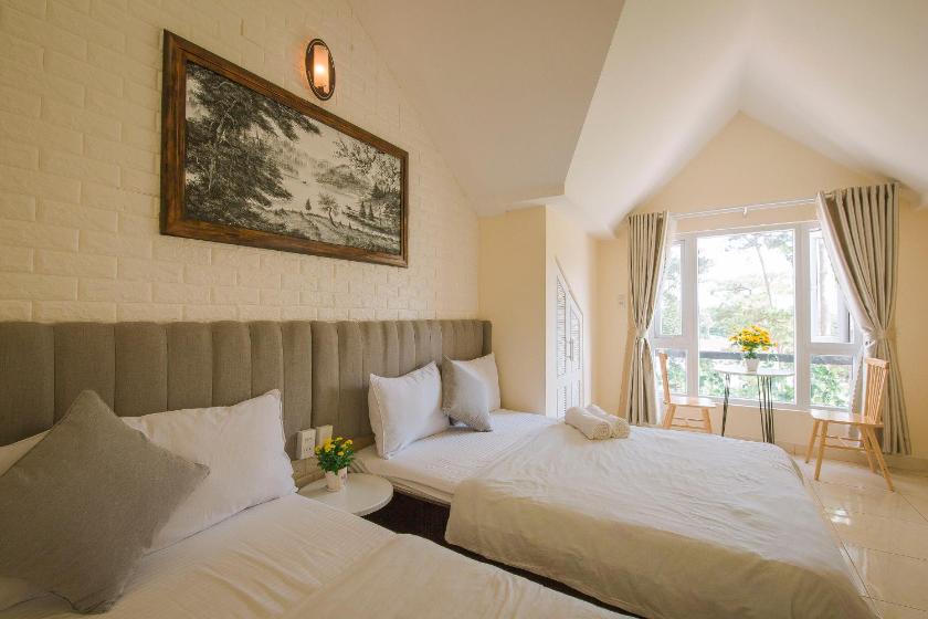 Phòng Cổ Điển Cho 4 Người Phòng Cổ Điển Cho 4 Người