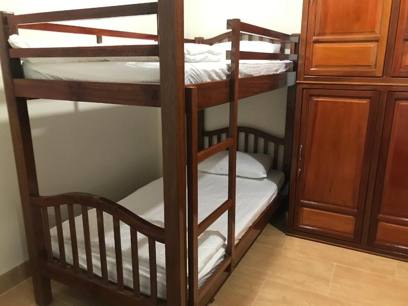 Giường Tầng Trong Phòng Ngủ Tập Thể Cho Nam Và Nữ Giường Tầng Trong Phòng Ngủ Tập Thể Cho Nam Và Nữ