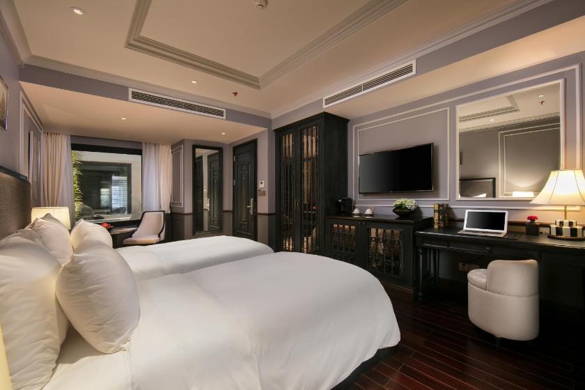 Suite Junior Nhìn Ra Thành Phố