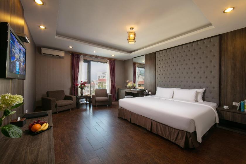 Suite Nhìn Ra Thành Phố