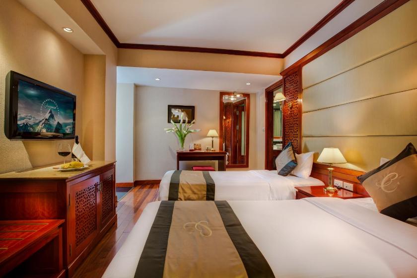 Phòng Deluxe Giường Đôi/2 Giường Đơn Nhìn Ra Thành Phố