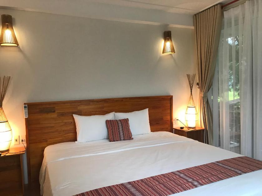 Phòng Deluxe (2 Người lớn + 1 Trẻ em)