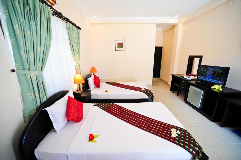 Phòng 3 Người Nhìn Ra Vườn Phòng 3 Người Nhìn Ra Vườn