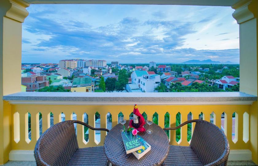 Grand Deluxe Room with Large Balcony