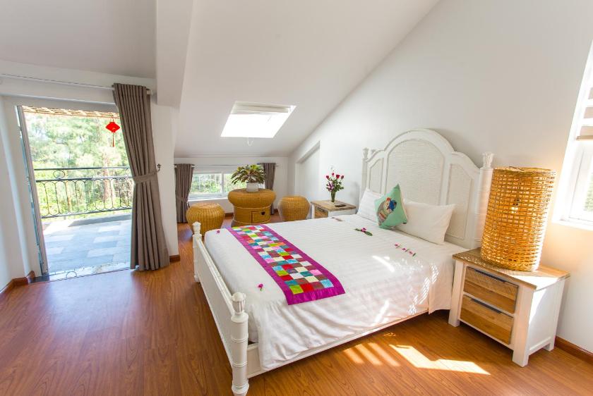 Phòng Deluxe Giường Đôi Nhìn Ra Biển