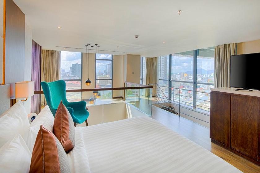 Căn Hộ Áp Mái Có Bồn Tắm  Căn Hộ Áp Mái Có Bồn Tắm