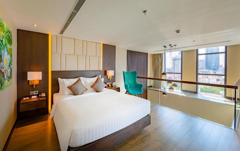 Căn Hộ Áp Mái Có Bồn Tắm  Căn Hộ Áp Mái Có Bồn Tắm