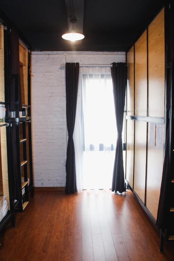 Giường Tầng Trong Phòng Ngủ Tập Thể Cho Nam Và Nữ Giường Tầng Trong Phòng Ngủ Tập Thể Cho Nam Và Nữ