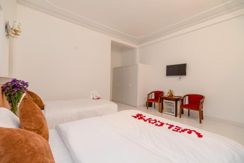 Phòng 3 Người Nhìn Ra Hồ Bơi Phòng 3 Người Nhìn Ra Hồ Bơi