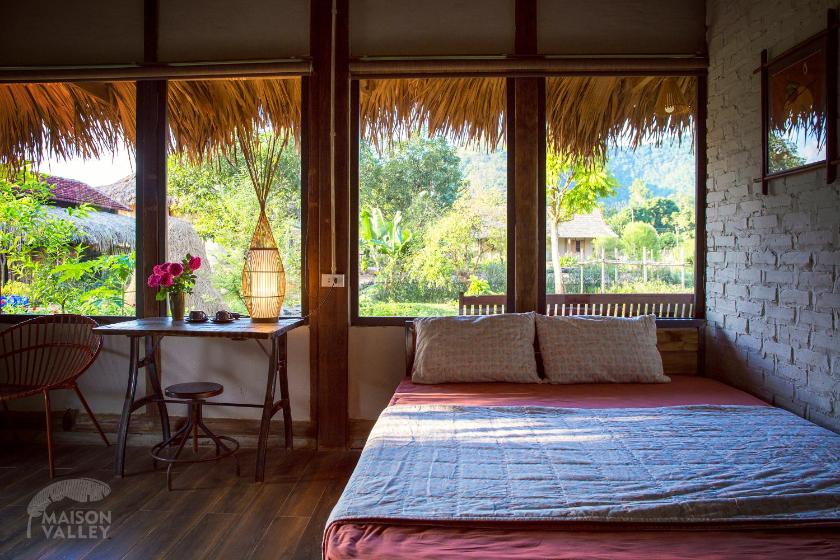 Bungalow Deluxe Nhìn Ra Khu Vườn