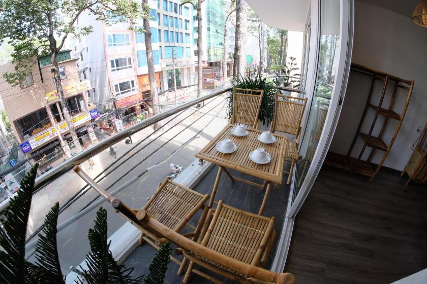 Suite Gia Đình Có Ban Công