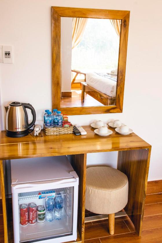 Phòng Deluxe Giường Đôi Với Ban Công và Tầm Nhìn Ra Biển