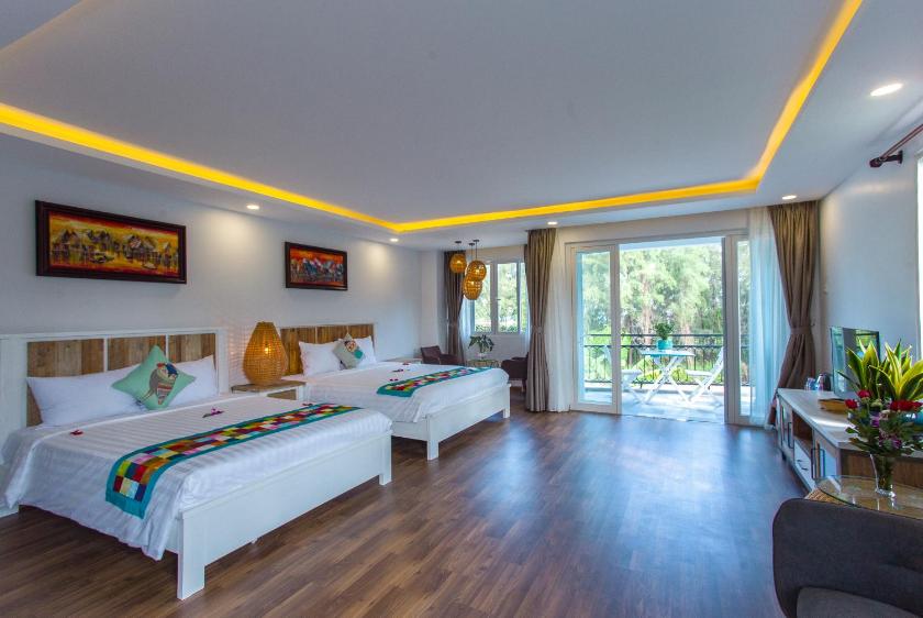 Phòng Gia Đình Có Ban Công