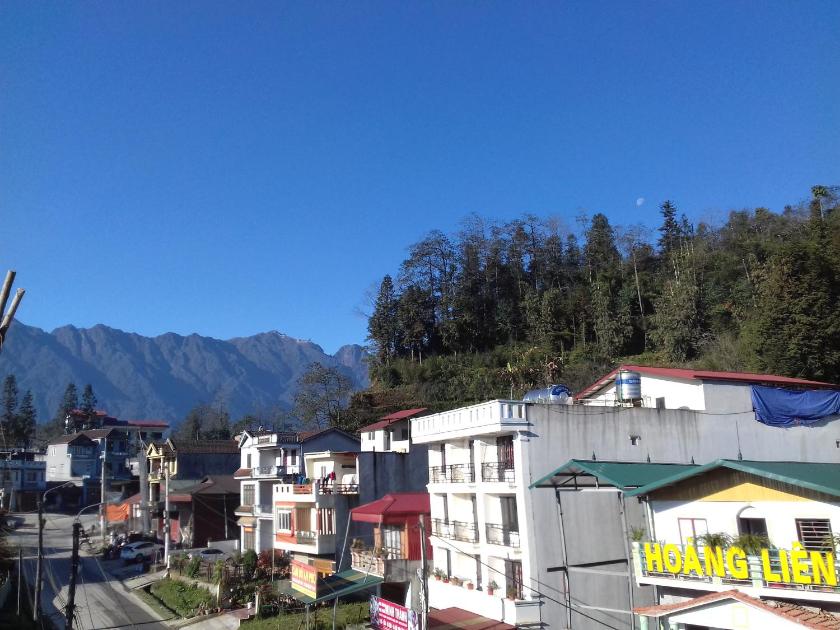 Phòng cho 3 người có Ban Công