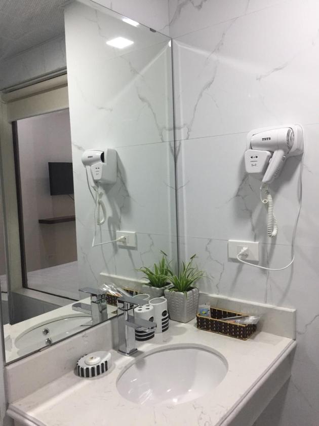 Phòng Deluxe Giường Đôi