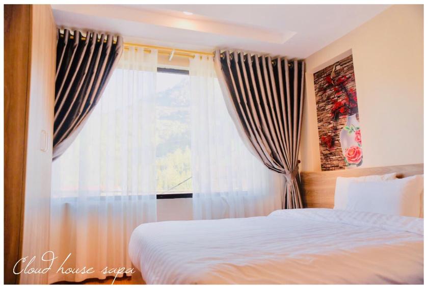 Phòng Deluxe Đơn có ban công Phòng Deluxe Đơn có ban công