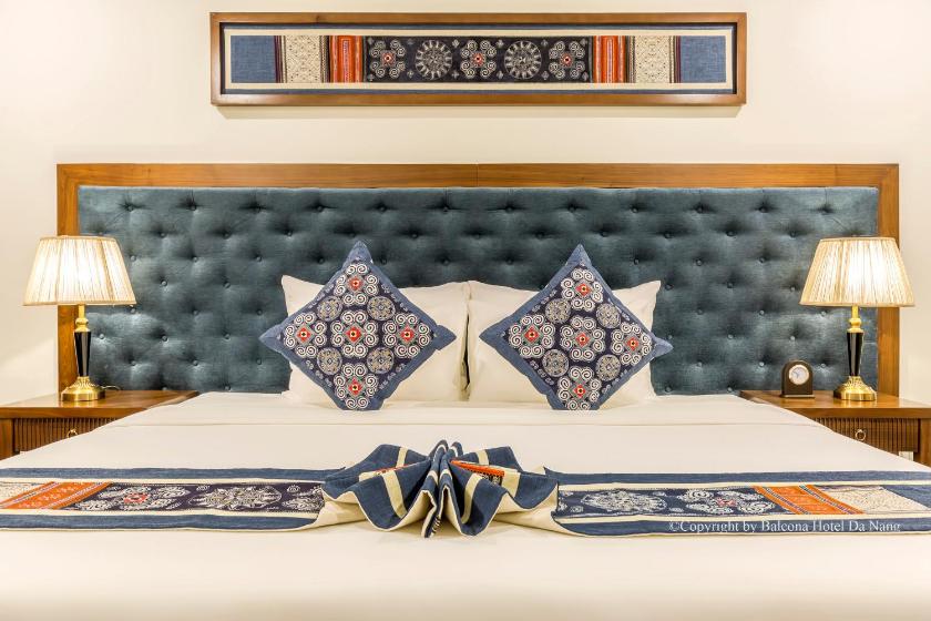 Phòng Deluxe Giường Đôi Với Ban Công Và Tầm Nhìn Ra Một Phía Biển Phòng Deluxe Giường Đôi Với Ban Công Và Tầm Nhìn Ra Một Phía Biển