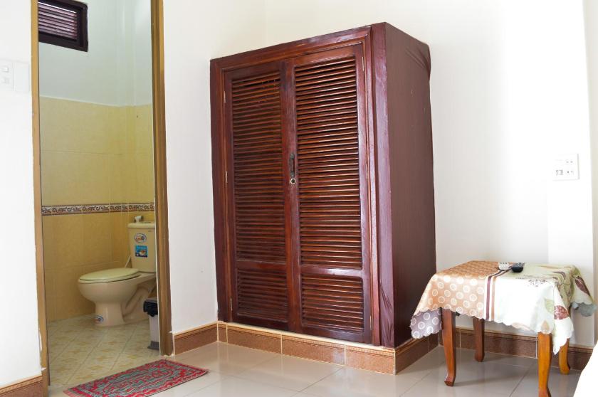 Phòng Giường Đôi Hạng Bình Dân Phòng Giường Đôi Hạng Bình Dân