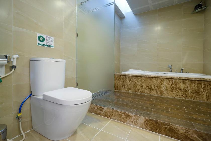 Phòng Deluxe Giường Đôi Có Ban Công Phòng Deluxe Giường Đôi Có Ban Công