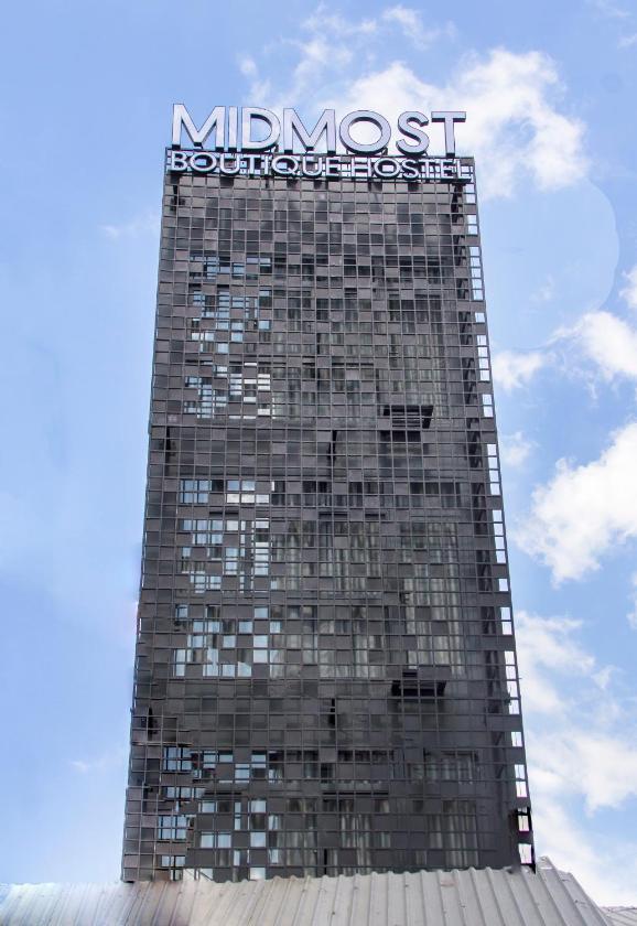 Phòng gia đình với phòng tắm riêng.