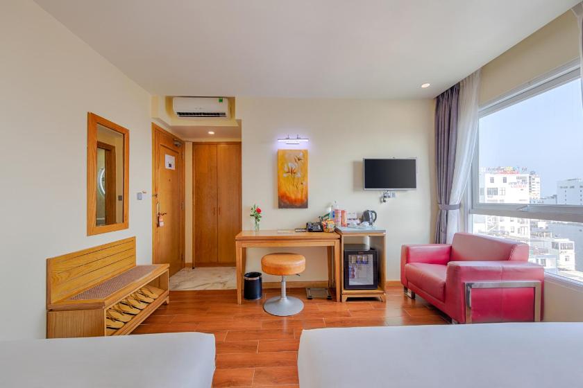 Phòng Gia Đình Nhìn Ra Thành Phố 