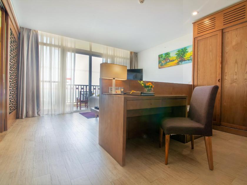 Suite Premium Có Ban Công - Nhìn Ra Biển