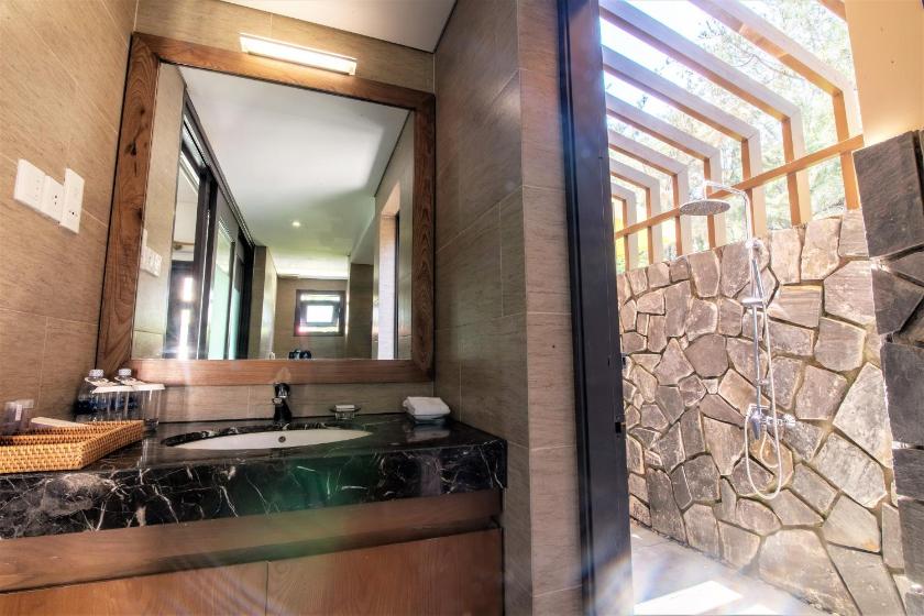 Bungalow Gia Đình Nhìn Ra Vườn