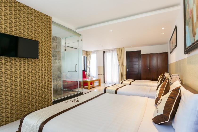 Suite Gia Đình Có Ban Công